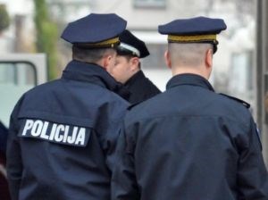 Slika /PU_SD/policajci.jpg