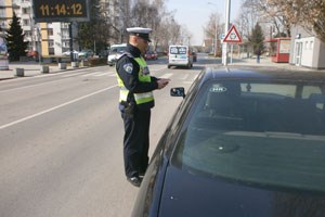 Slika PU_KA/MUP_slike/prometni_policajac08.jpg