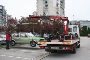 Photo PU_KA/PU_info/2012/Akcija_uklanjanja_dotrajalih_ostecenih_i_neregistriranih_vozila/Naslovna.jpg