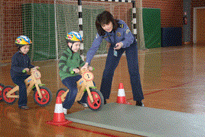 Slika PU_KK/Vijesti/2013/04/Natjecanje.djeca.3.300.gif