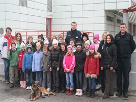 Slika topvijesti/2013/ozujak/posjet_ucenika_PU_KZ_Tx.jpg