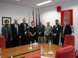 Slika topvijesti/2013/rujan/kosovo_naslovna.jpg