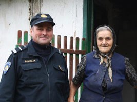 Slika topvijesti/2013/studeni/baka_anda00.jpg