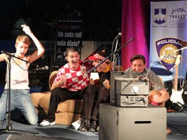 Slika topvijesti/2013/studeni/mladost_zna_000.jpg