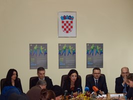 Slika topvijesti/2013/studeni/nasilje_veber.jpg