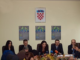 Slika topvijesti/2013/studeni/zivim_zivot_puz00.jpg