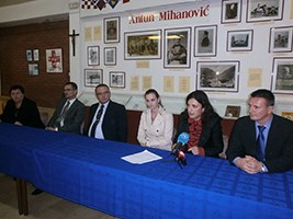 Slika topvijesti/2013/studeni/zivot_bez_nasilja000.jpg