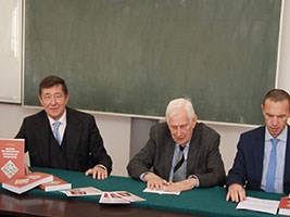 Slika topvijesti/2014/Studeni/promocija_knjiga.jpg