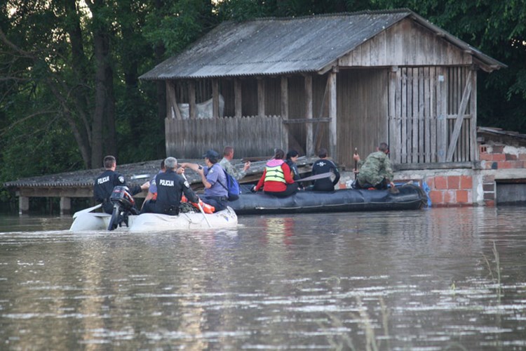 Slika topvijesti/2014/svibanj/POPLAVE/poplave_09.jpg