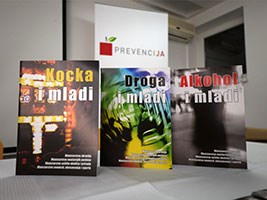 Slika topvijesti/2014/travanj/knjige_01.jpg