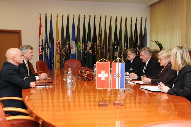 Slika topvijesti/2014/veljaca/svicarci/svicarci_mala_final.jpg