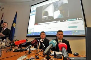 Slika topvijesti/godina2010/sijecanj/karamarko_grbic_poziv_haiti01.jpg