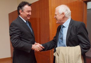 Slika topvijesti/godina2010/travanj/povjerenik04.jpg