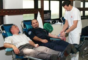 Slika topvijesti/godina_2009/rujan/darivanje_krvi04.jpg