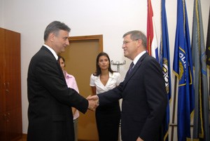 Slika topvijesti/godina_2009/rujan/hirsch_karamarko.jpg