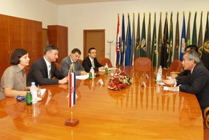 Slika topvijesti/godina_2009/rujan/japanac_ministar.jpg
