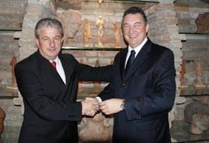 Slika topvijesti/godina_2009/srpanj_09/sastanak_grbic.jpg