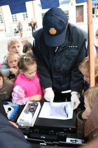 Slika topvijesti/listopad08/danpol_1kopr.jpg