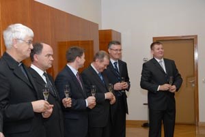 Slika topvijesti/prosinac/cestitkaministar.jpg