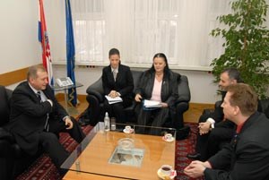 Slika topvijesti/sijecanj08/ravnatelj-chesi.18.1.jpg