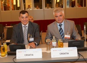 Slika topvijesti/srpanj08/sforum_bec.jpg