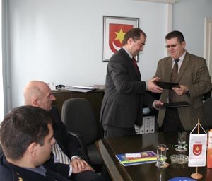 Slika topvijesti/studeni/_1_12_potpis.jpg