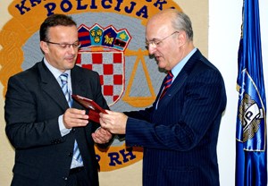 Slika topvijesti/studeni08/fuentes_faber.jpg