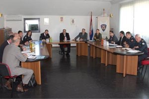 Slika topvijesti/studeni08/suradnja_granica.jpg