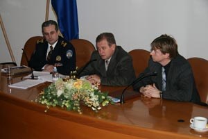 Slika topvijesti/veljaca08/rasic_sastanak.jpg