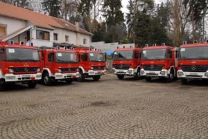 Slika topvijesti/veljaca08/vatrogasci_vozila.jpg